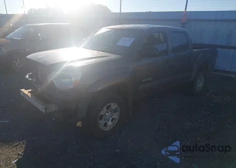 2013 Toyota Tacoma Base V6 z USA, uszkodzony, nr VIN 3TMLU4EN4DM123154